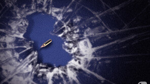 교실서 6살 학생이 쏜 총알, 美교사 손 관통…“학교가 145억 배상”