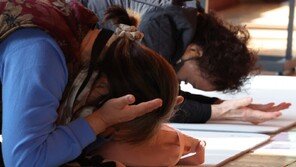 ‘수능 D-6’ 이어지는 기도 발걸음…“지혜롭게 헤쳐가길”