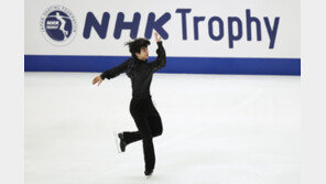 차준환, 그랑프리 4차 대회 쇼트 3위…유영도 3위서 메달 도전