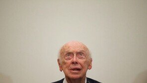 ‘DNA 이중나선 구조’ 발견한 과학자 왓슨 별세…향년 97세