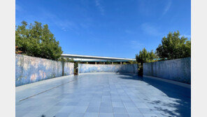 야외 정원으로 나온 모네의 ‘수련’…우리 시대 복제의 의미는? [김선미의 시크릿가든]