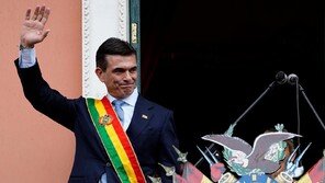 볼리비아, 20년 좌파 집권 끝…중도성향 파스 대통령 취임