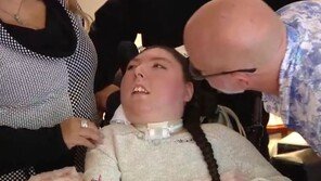 뇌 없이 태어나 4살 못 넘긴다던 美여성…20세 생일 맞아