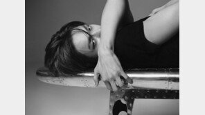 TXT 연준, 美 ‘켈리 클락슨 쇼’ 출연…‘토크 투 유’ 무대 공개