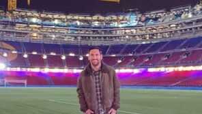 “내 영혼이 그리워해”…메시, 예고 없이 누 캄프 찾아