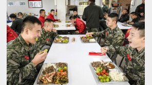 농협, 해병대 제2사단에 샤인머스캣 1톤 지원… 지역 농산물 군 급식 연계 강화