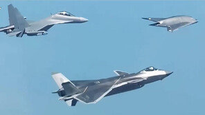 中, ‘스텔스 전투기-드론’ 편대비행 첫 공개