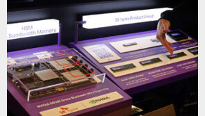 ‘2위의 반란’ 덩치 키운 SK하이닉스, 삼성전자 시총 74%까지 따라잡았다