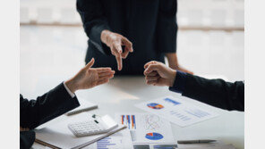 ‘가위바위보’ 너무 깊게 생각하면 오히려 진다 [알쓸톡]