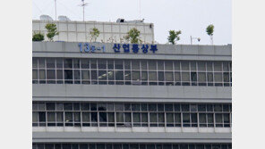 AI 특수에 반도체 껑충…10월 ICT 수출 역대최대