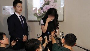 법정에 선 ‘부산 돌려차기’ 피해자 “가해자가 멀리 떨어지길”