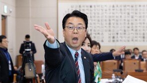 곽규택, 禹의장에 인사 안해…與 “예의 지켜라” 고성 오가