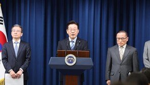 美 ‘한국 핵잠 건조 승인’ 팩트시트 못박아…우라늄 농축도 지지