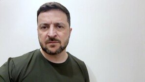 젤렌스키, 부패 혐의 측근 제재…거리 두며 엄정 수사 의지