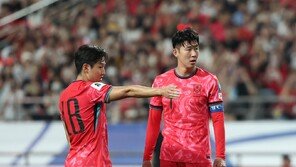 홍명보호, 볼리비아전서 포백…최전방 손흥민, 2선 황희찬-이강인-이재성