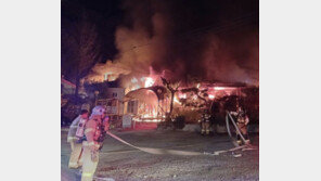 한밤 여주 한 식당서 화재…인근 주택으로 번져 4명 대피