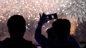 20돌 부산불꽃축제, 국내외 117만 ‘K-팝’ 매력 흠뻑