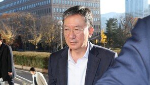 정성호, 집단반발 검사장 징계설에 “법무-檢 안정 우선…가장 좋은방법 고민중”