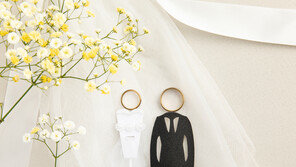 “결혼이 페널티, 韓신혼부부 19% 위장 미혼”…日언론의 진단은?