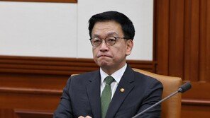 최상목 “계엄 만류하자…尹, 돌이킬 수 없다고 해”