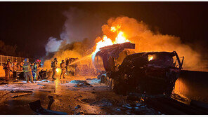 상주영천고속도서 13대 연쇄추돌, 6명 사상