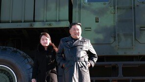 北 “한국 핵잠 보유 승인, 엄중한 사태…핵도미노 초래할 것”