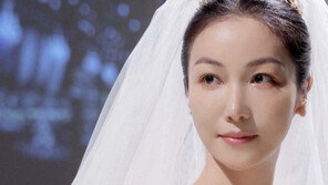 “단아함 그 자체” 결혼한 김옥빈, 웨딩드레스 자태 첫 공개