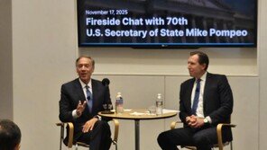 폼페이오 “김정은은 사악…핵 포기하게할 ‘당근’도 ‘채찍’도 없어”