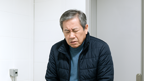 겨울 칼바람에 배뇨 기능 악화… ‘온열 좌욕’으로 풀어주세요