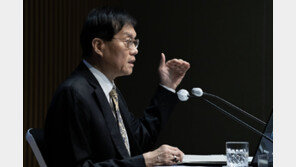 이창용 “韓, AI 거품론서 안전…한·미 협상, 불확실성 크게 낮춰”