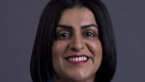 “불법이민에 나라 쪼개져” 英 이민장벽 높이는 이민자의 딸