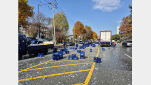 광주 도심 달리던 화물차서 맥주병 쏟아져…차량 5대 파손