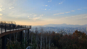 ‘하늘을 걷는 둘레길’… 용마산에 이런 힐링뷰가!