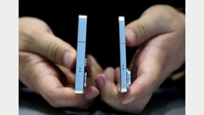 초슬림 ‘엣지’ 포기한 삼성…대신 S시리즈 더 얇게 나온다