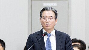 李대통령, 한미 협상 초반 “낭떠러지 뛰어내릴 용기 있어야 이겨”