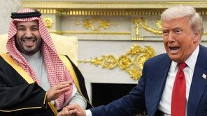 살만 만난 트럼프 “사우디 ‘주요 非나토 동맹’ 지정”