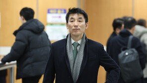 ‘한덕수 재판 증인’ 김용현측 변호인, 법정소란으로 감치 대기