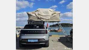 EX30 크로스컨트리, 루프톱 텐트에도 안정적인 주행감 뽐내