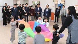 내년부터 첫째 낳아도 지원금 100만 원 준다