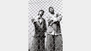 듀스, 28년 만에 신곡… 故 김성재 음성 AI 복원