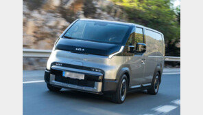 기아 PV5 ‘세계 올해의 밴’에… 亞 전기 경상용차 첫 수상