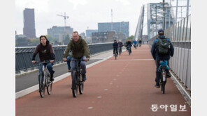 “자동차는 손님”… 시속 30㎞로 이룬 교통 혁신