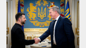 美, 우크라에 ‘돈바스 포기-러시아어 공인’ 평화안 수용 압박