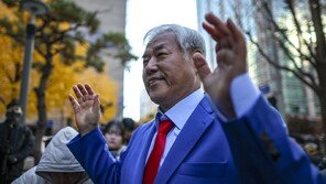 ‘서부지법 난동 배후’ 혐의 전광훈, 경찰 비공개 출석…사흘만 재소환