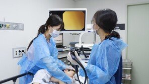 “암 피하고 싶다고? 10대 예방 원칙부터 지키세요”