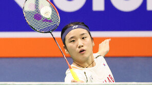 ‘배드민턴 여제’ 안세영, 대한민국체육상 받았다