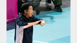 ‘7연패’ 기업은행 김호철 감독 자진 사퇴…여오현 대행 체제로