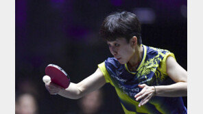 탁구 주천희, 파트너 김나영 꺾고 WTT 무스카트 여자단식 결승행