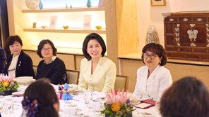 김혜경 “李, 키세스단이 쉬엄쉬엄하라고 뽑은 것 아니라고 해”