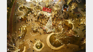 크리스마스의 낭만이 내려앉은 밤